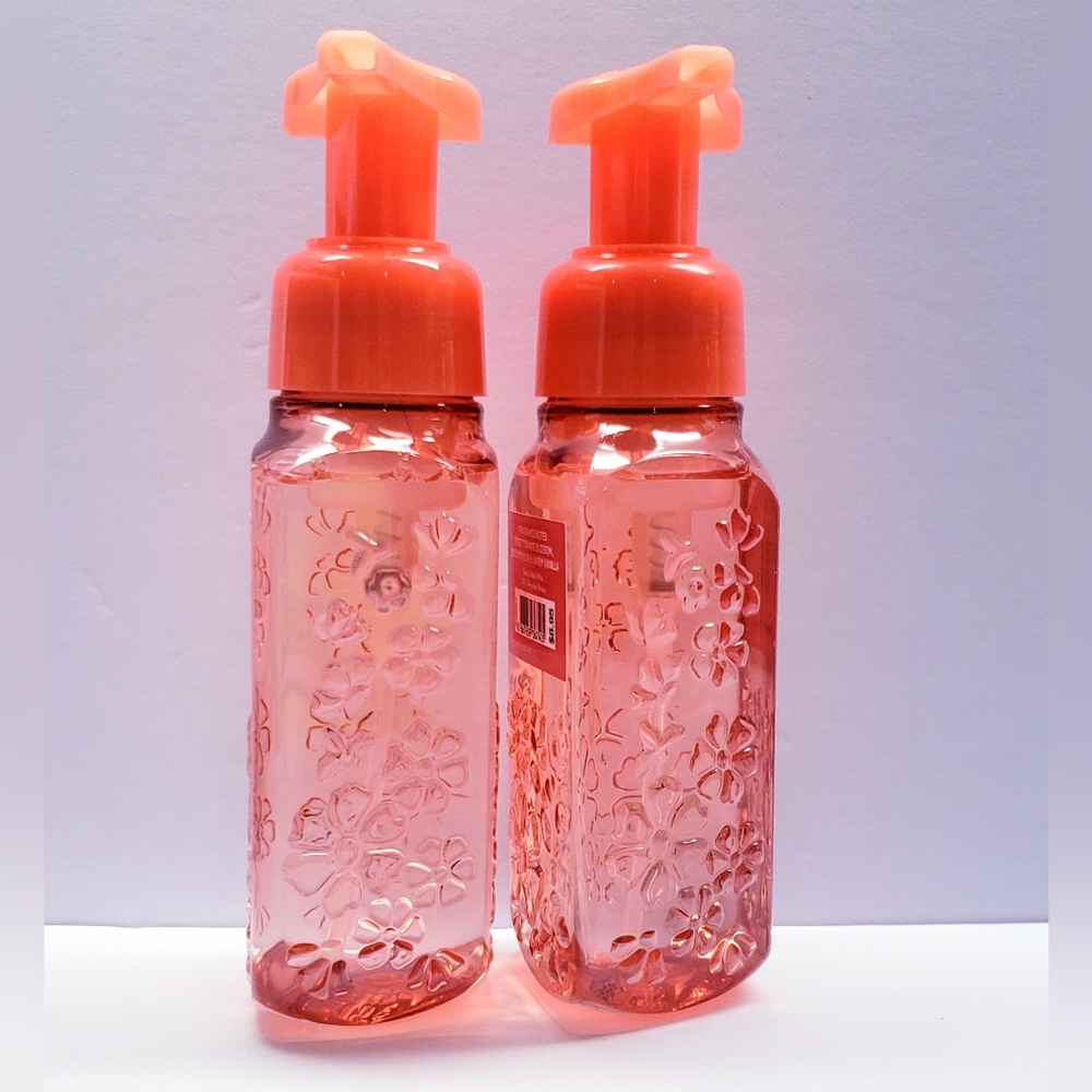 Bath & Body Works SWEET ORANGE BLOSSOM Gentle & Clean Foaming Hand Soap (2 pcs) - Picture 2 of 3